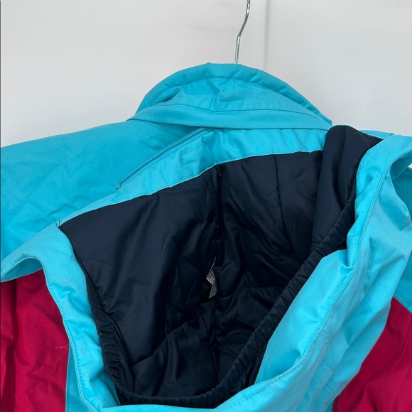 Patagonia Teal Jacket Girls' Insulated Snowbelle Jacket
Size Medium - Picture 8 of 13